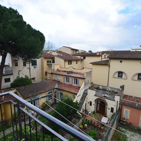 Unyca - Typical Florentine Hideaway