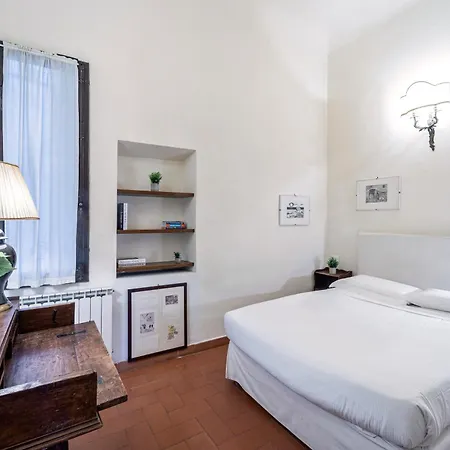 Apartment Unyca - 2 Bedroom Florenz