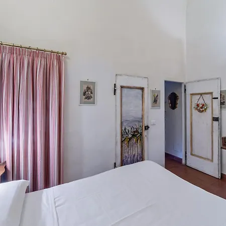 Unyca - 2 Bedroom