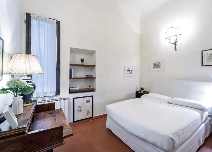 Apartment Unyca - 2 Bedroom Florenz